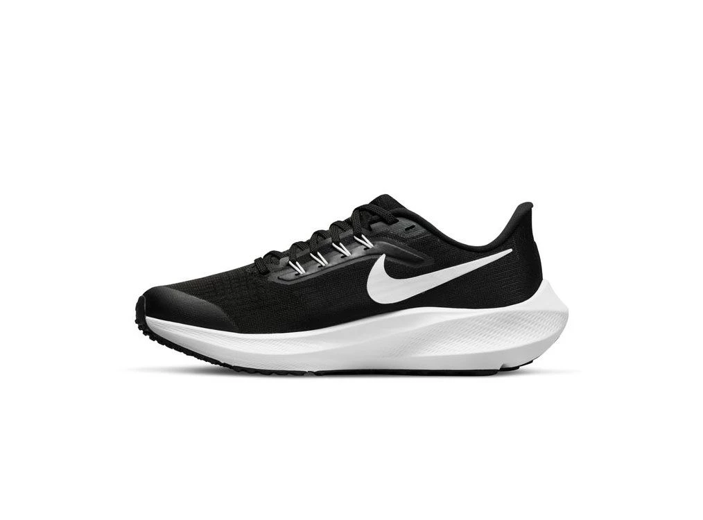 Nike pegasus 215 on sale